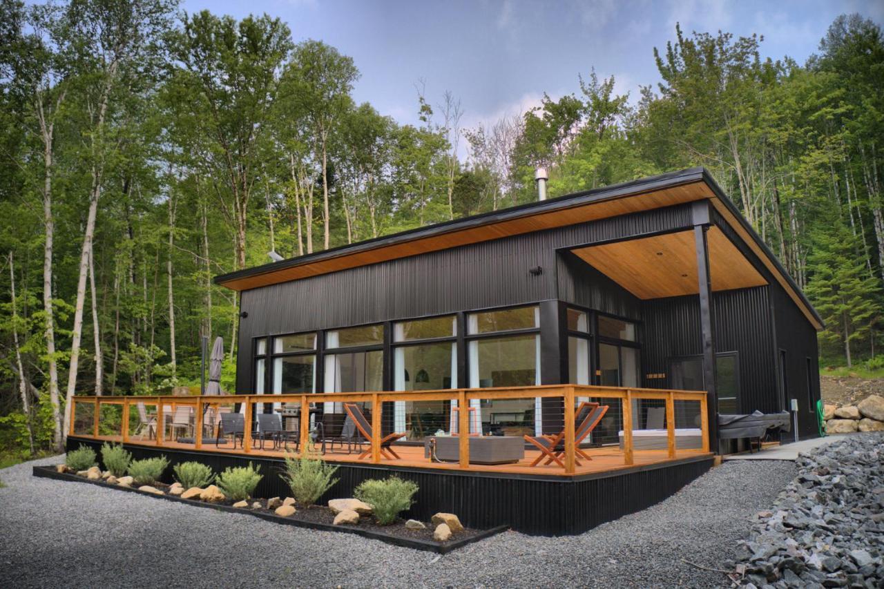 Kallm-Mont-Tremblant Chalet With Hot Tub, Pond & Beach On Private 7Acre Estate Lac-Superieur Kültér fotó