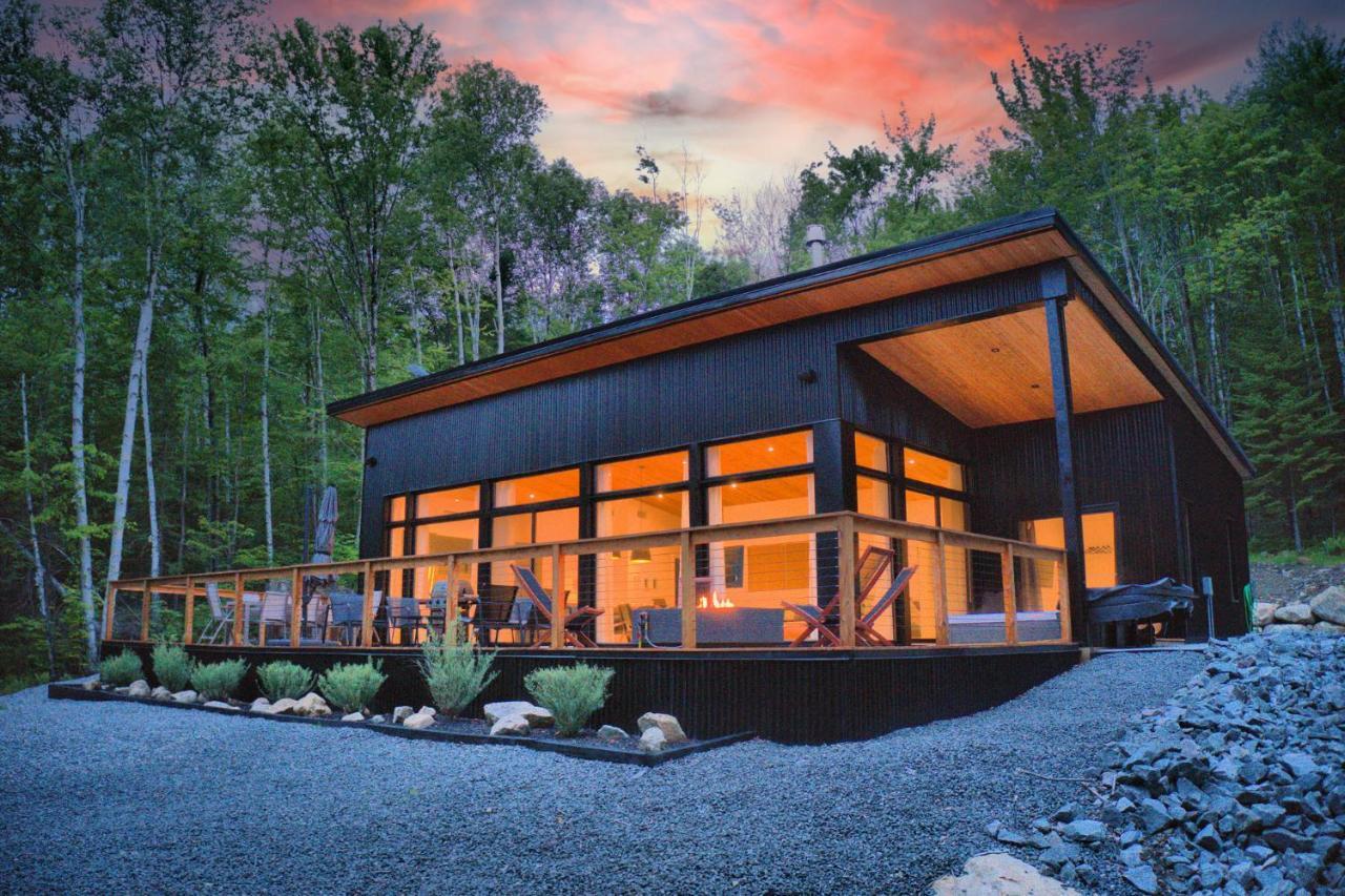 Kallm-Mont-Tremblant Chalet With Hot Tub, Pond & Beach On Private 7Acre Estate Lac-Superieur Kültér fotó