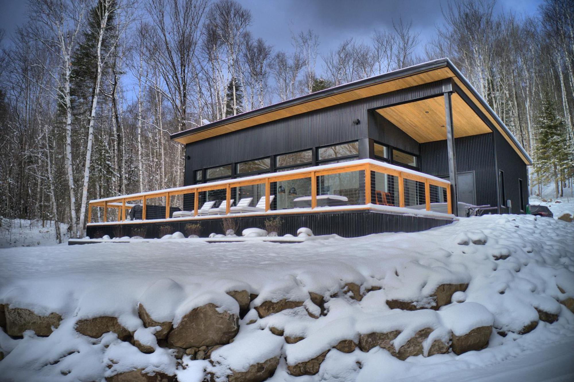 Kallm-Mont-Tremblant Chalet With Hot Tub, Pond & Beach On Private 7Acre Estate Lac-Superieur Kültér fotó